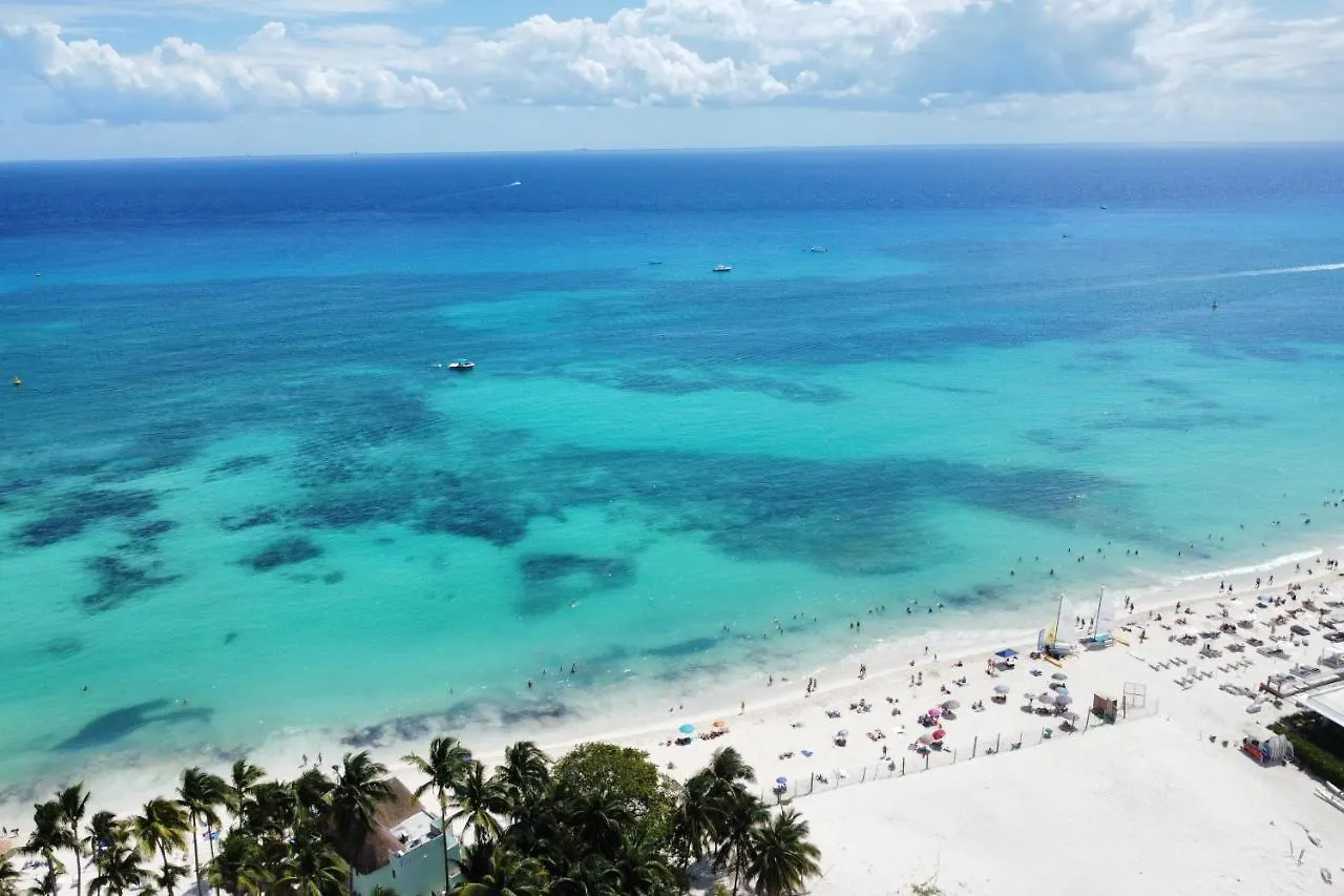 Volta 212 Hotel Playa del Carmen Mexikó
